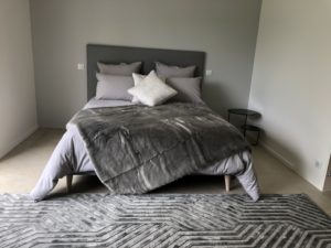 tapissier d ameublement Var-tapisserie d'ameublement Sainte-Maxime-sellerie de bateau Saint-Tropez-ameublement professionnel Var-decoration d'interieur Sainte-Maxime-tapissier decorateur Sainte-Maxime