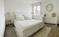 tapissier d ameublement Var-tapisserie d'ameublement Sainte-Maxime-sellerie de bateau Saint-Tropez-ameublement professionnel Var-decoration d'interieur Sainte-Maxime-tapissier decorateur Sainte-Maxime