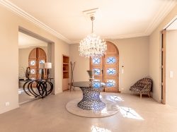 tapissier d ameublement Var-tapisserie d'ameublement Sainte-Maxime-sellerie de bateau Saint-Tropez-ameublement professionnel Var-decoration d'interieur Sainte-Maxime-tapissier decorateur Sainte-Maxime