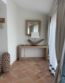 tapissier d ameublement Var-tapisserie d'ameublement Sainte-Maxime-sellerie de bateau Saint-Tropez-ameublement professionnel Var-decoration d'interieur Sainte-Maxime-tapissier decorateur Sainte-Maxime