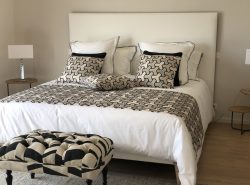 tapissier d ameublement Var-tapisserie d'ameublement Sainte-Maxime-sellerie de bateau Saint-Tropez-ameublement professionnel Var-decoration d'interieur Sainte-Maxime-tapissier decorateur Sainte-Maxime