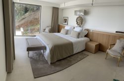 tapissier d ameublement Var-tapisserie d'ameublement Sainte-Maxime-sellerie de bateau Saint-Tropez-ameublement professionnel Var-decoration d'interieur Sainte-Maxime-tapissier decorateur Sainte-Maxime